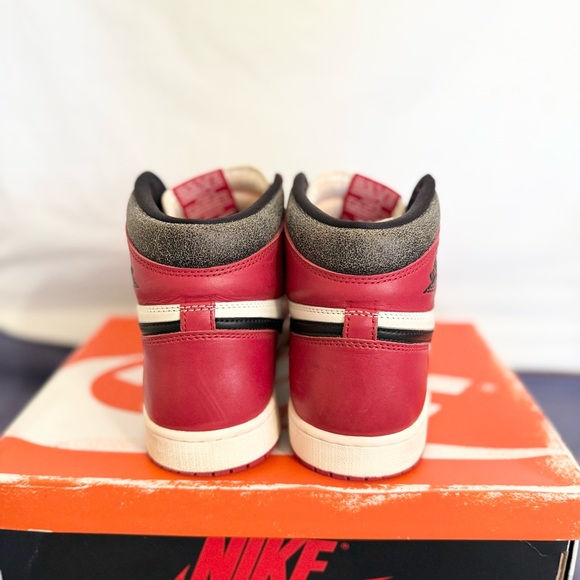AUTHENTIC Jordan 1 Retro High OG Chicago Lost and Found size 10 DZ5485-612 2022 - Picture 5 of 10